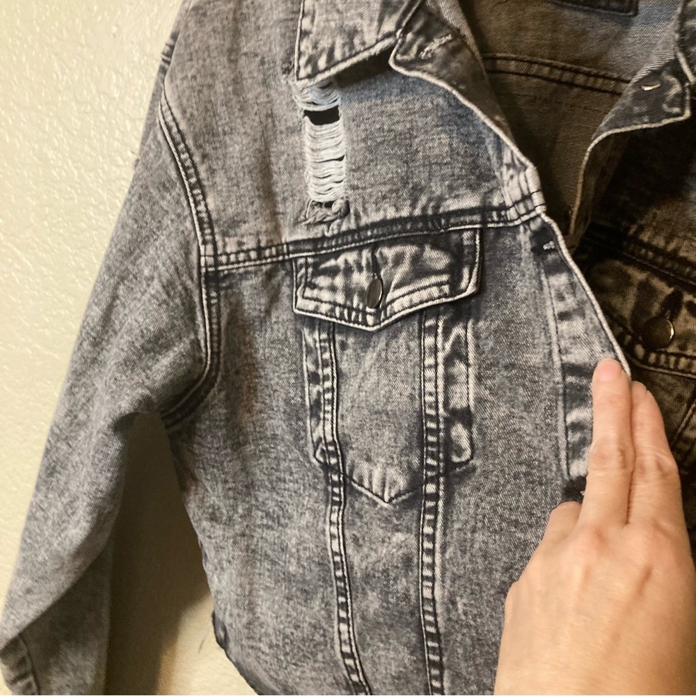 American Bazi Retro Acid Wash Cropped Denim Jacket With Chains Biker Bohemian 1X - Picture 5 of 16